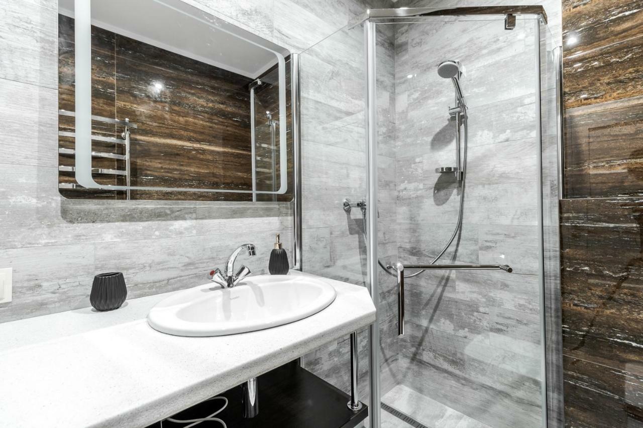 Apartment Inshiapartments On Hazova Str 3 *